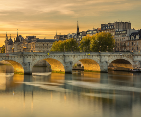 Quais de Seine - Paris Romantique